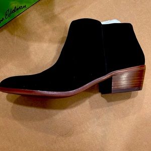 Sam Edelman black booties new in box never worn sz 8.5